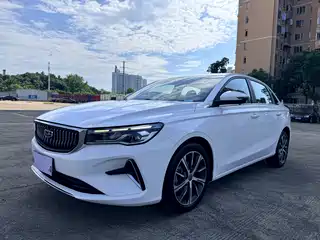 Geely Emgrand 2021
