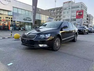 Škoda Superb 2013