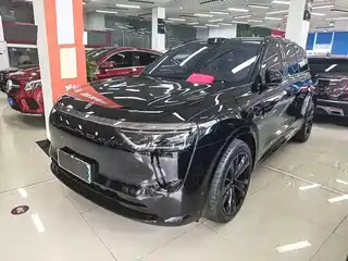 AITO Wenjie M8 2025