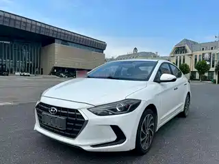 Hyundai Elantra 2020
