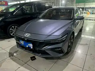 Hyundai Elantra 2024