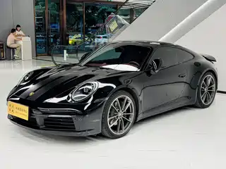 Porsche 911 2025