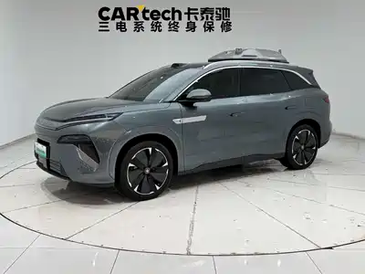 BYD Tang L 2025