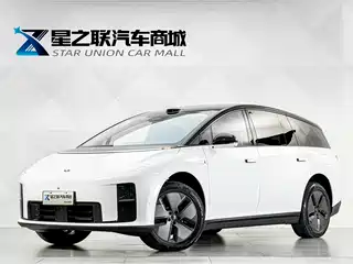Li Auto Li i8 2025