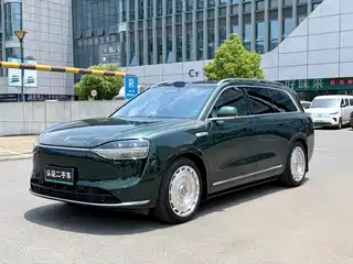 AITO Wenjie M9 2025