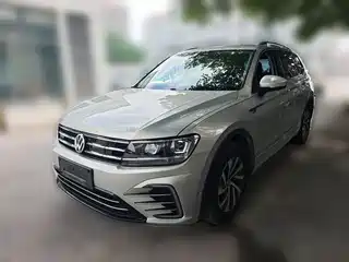 Volkswagen Tiguan L PHEV 2020