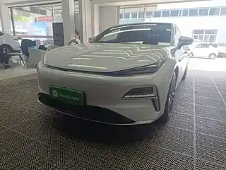 Geely Galaxy Xingyao 8 2025