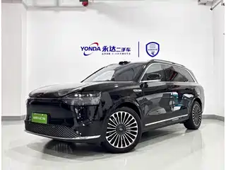 AITO Wenjie M9 2025