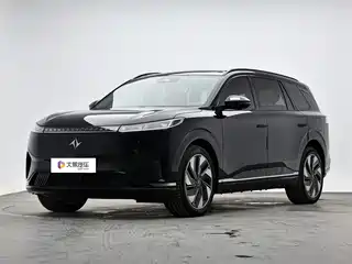 Dongfeng Yipai eπ008 2024