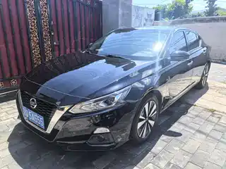 Nissan Teana 2022