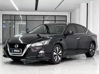 Nissan Teana 2022