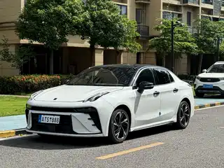 Lynk & Co 03 2025