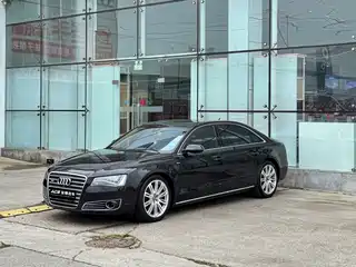 Audi Audi A8 2010
