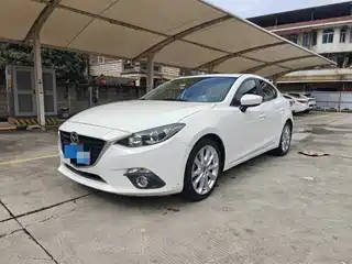 Mazda Mazda3 Axela 2015