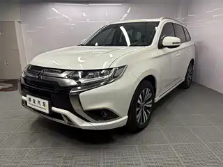 Mitsubishi Outlander 2022