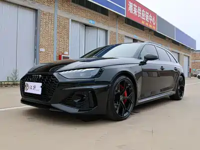 Audi RS 4 2025