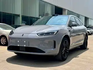 AITO Wenjie M5 2025