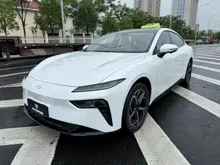 Dongfeng Yipai eπ007 2025