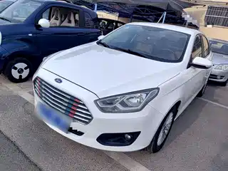 Ford Escort 2014