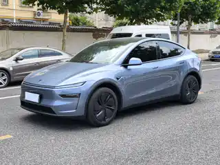 Tesla Model Y 2026