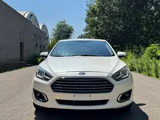 Ford Escort 2017