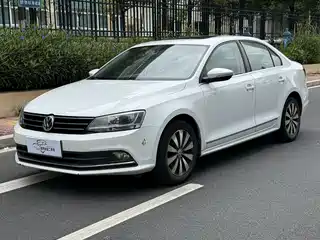 Volkswagen Sagitar 2017