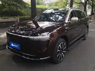AITO Wenjie M9 2025