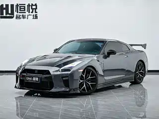 Nissan GT-R 2012