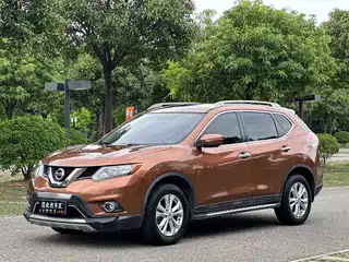 Nissan X-Trail 2015