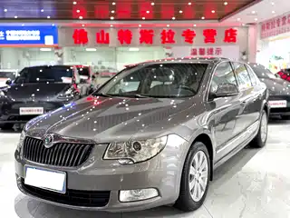 Škoda Superb 2010