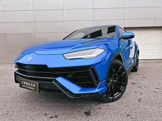 Lamborghini Urus 2024