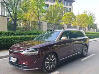 AITO Wenjie M9 2025