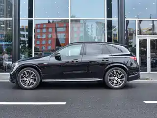 Mercedes-Benz Mercedes-Benz GLC AMG 2025