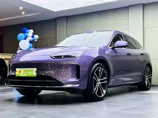 AITO Wenjie M5 2025