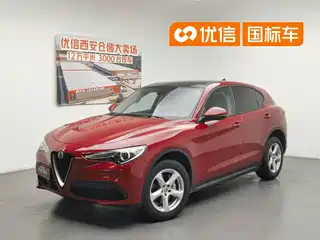 Alfa Romeo Stelvio 2017