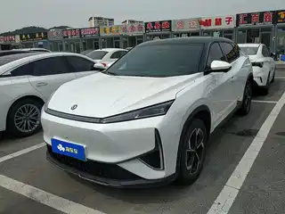 Dongfeng Aeolus Dongfeng Fengshen L7 2025