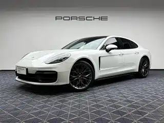 Porsche Panamera 2022