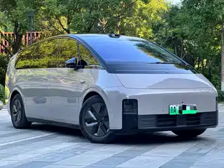Li Auto MEGA 2025