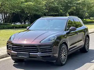 Porsche Cayenne 2022