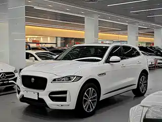 Jaguar F-PACE 2017
