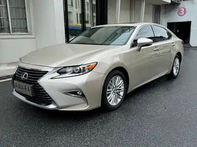 Lexus ES 2017