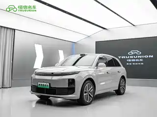 Li Auto L6 2024