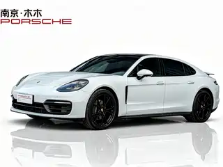 Porsche Panamera 2022