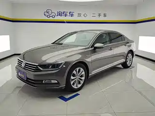 Volkswagen Magotan 2016