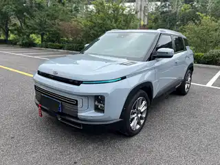 Geely ICON 2021