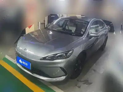 BYD Hai Bao 05 DM-i 2025
