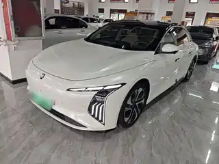 Dongfeng Fengxing Stellar S7 2024