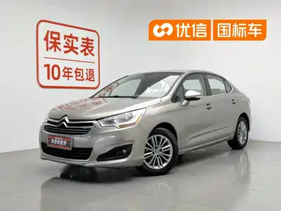 Citroën C4L 2012