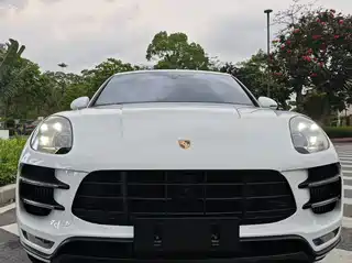 Porsche Macan 2015