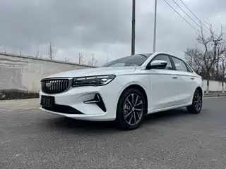 Geely Emgrand 2021